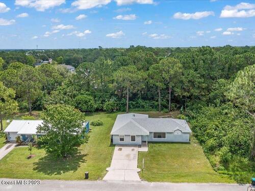 301 Webbwood Avenue SW, Palm Bay, FL 32908