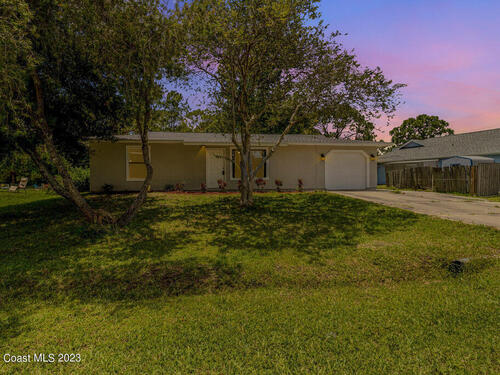 1294 Lamplighter Drive NW, Palm Bay, FL 32907