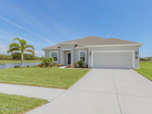 8512 Laguna Circle, Micco, FL 32976