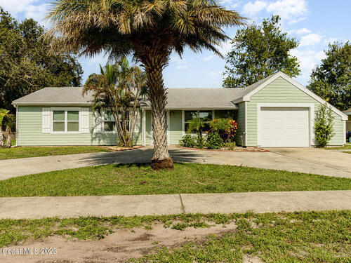 1090 Hampshire Avenue NE, Palm Bay, FL 32905