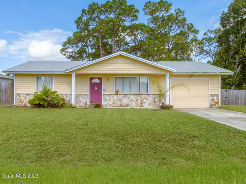 784 Trinidad Avenue SE, Palm Bay, FL 32909