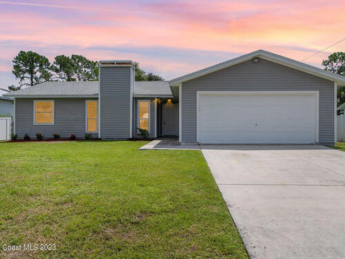 875 Gera Avenue NW, Palm Bay, FL 32907