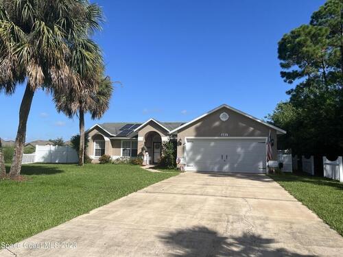 681 Paigo Street SE, Palm Bay, FL 32909