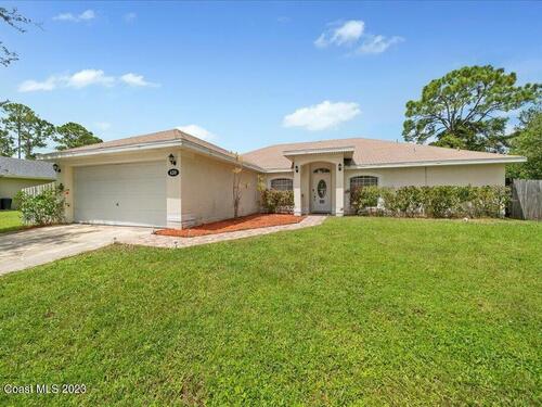 420 Helicon Avenue NW, Palm Bay, FL 32907