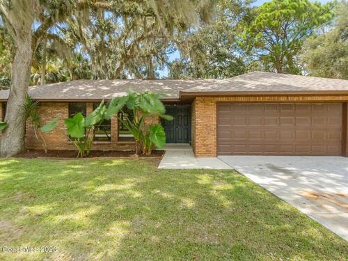 868 Roger Avenue NW, Palm Bay, FL 32907