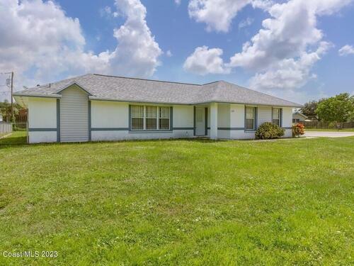 2108 Fallon Boulevard NE, Palm Bay, FL 32907