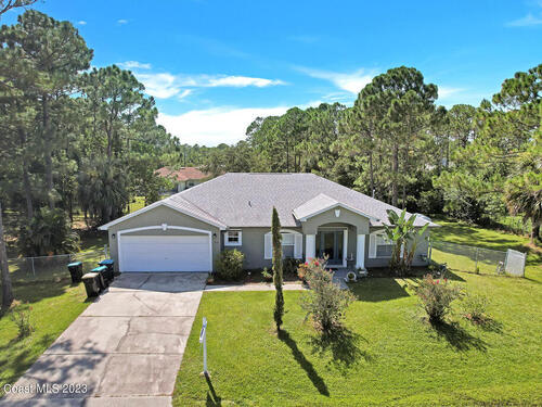 826 Du Bois Avenue SE, Palm Bay, FL 32909