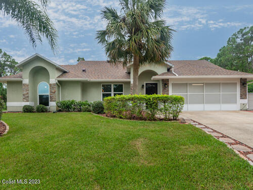 1898 Dragon Road SE, Palm Bay, FL 32909