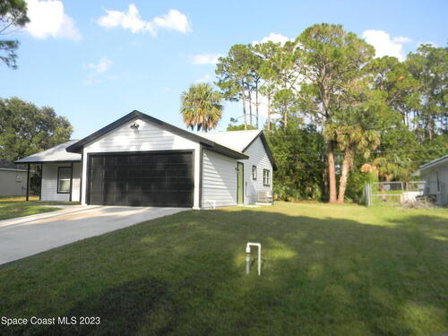 237 Higgins Avenue NW, Palm Bay, FL 32907