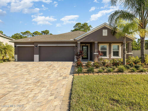 670 Easton Forest Circle SE, Palm Bay, FL 32909