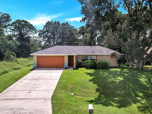 330 Seahorse Circle SE, Palm Bay, FL 32909