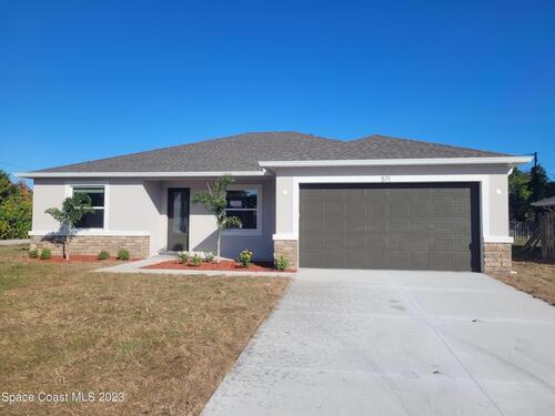 571 Charlotta Avenue SE, Palm Bay, FL 32909