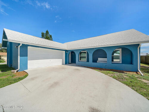 893 New Zealand Avenue NW, Palm Bay, FL 32907