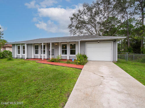 691 De Groodt Road SW, Palm Bay, FL 32908