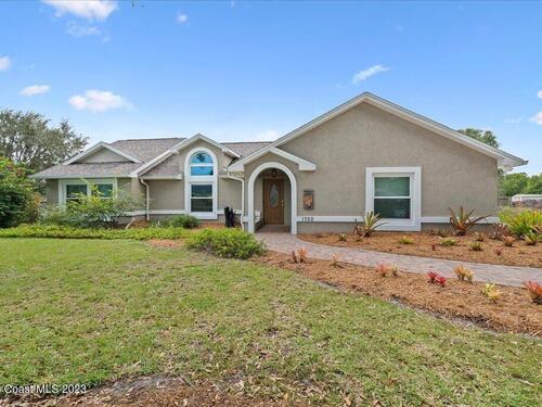 1762 Plantation Circle SE, Palm Bay, FL 32909