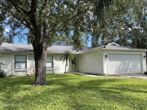 743 Penguin Avenue NE, Palm Bay, FL 32907