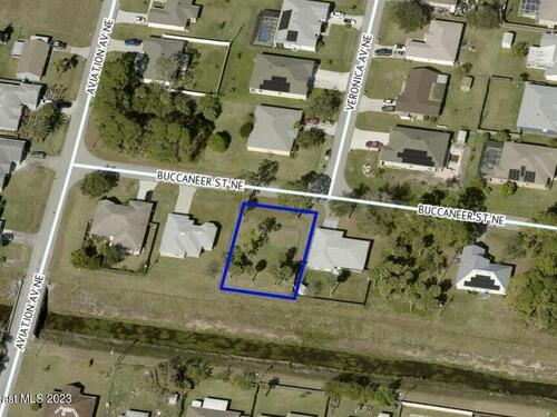 000 Buccaneer Street NE, Palm Bay, FL 32907