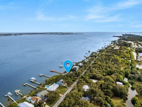 810 S Banana River Drive, Merritt Island, FL 32952