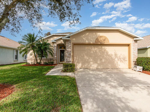 2347 White Sands Court NE, Palm Bay, FL 32905